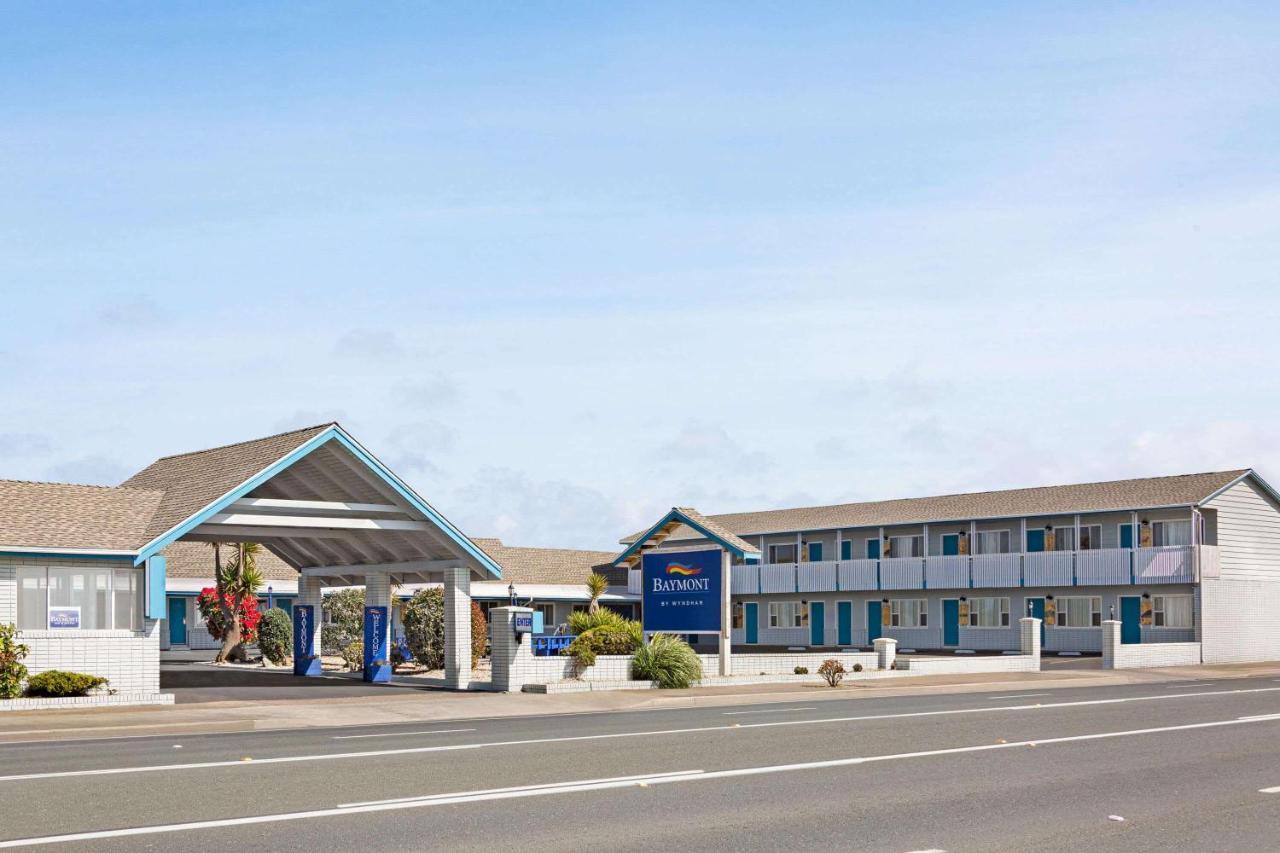 Baymont By Wyndham Fort Bragg Exterior foto