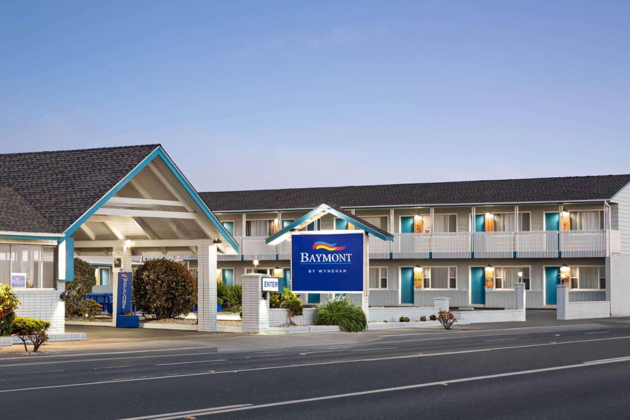 Baymont By Wyndham Fort Bragg Exterior foto